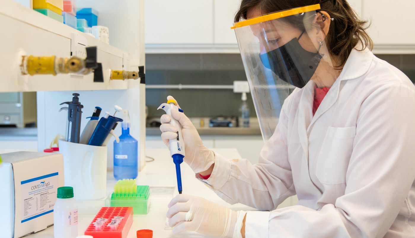 Al servicio de la comunidad: estudian en la UNL anticuerpos contra el COVID-19 | Noticias