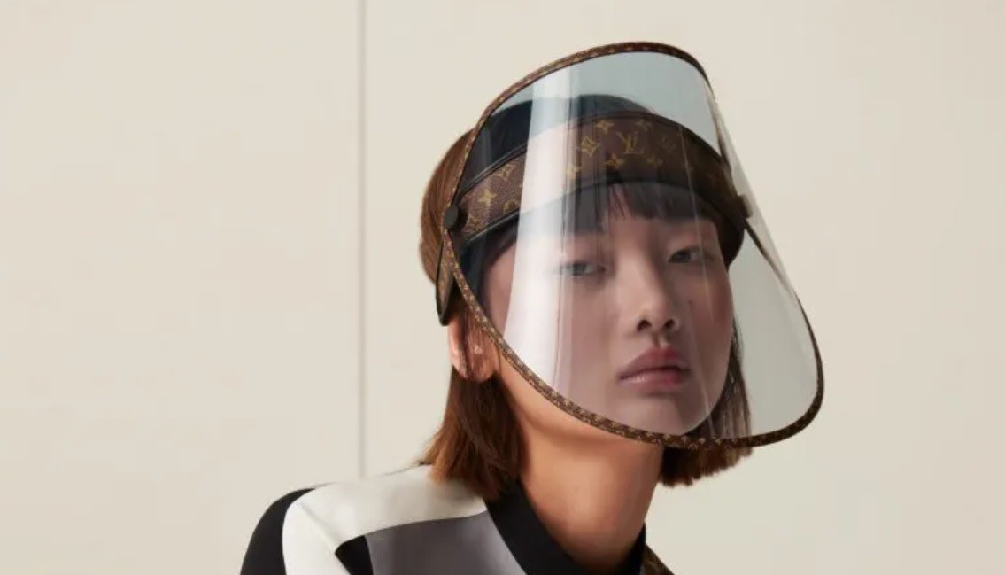Louis Vuitton lanza su máscara anti Covid-19 de mil dólares | Información General