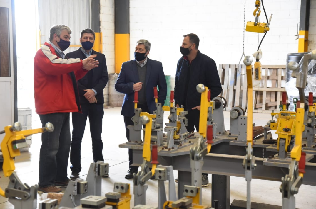 La Secretaría de Industria destacó la habilitación de un ventilador mecánico fabricado en Santa Fe | Información General