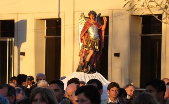 San Miguel Arcángel este año se celebra con una “procesión vehicular” | Información General