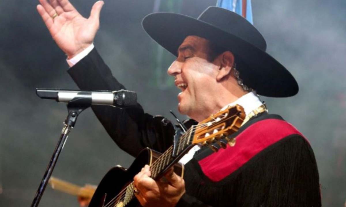 El Chaqueño Palavecino cerca del alta médica tras sufrir coronavirus | Espectaculos