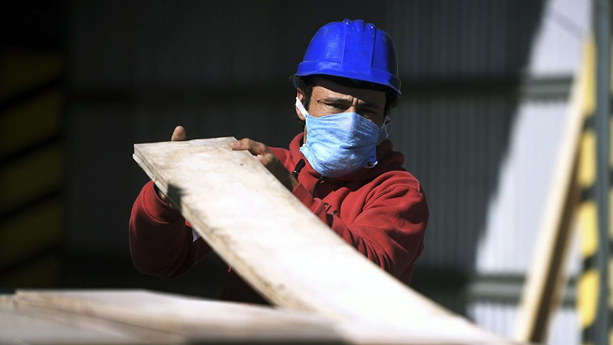 Empleados que cobraron parte de su sueldo con ATP no podrán comprar dólar ahorro | Nacionales