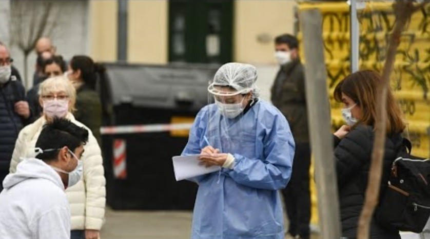 Coronavirus: confirmaron 4 muertes y 886 contagios en las últimas 24 horas | Nacionales