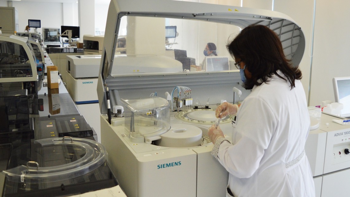 Segunda jornada consecutiva con más de 2000 casos en la provincia | Noticias