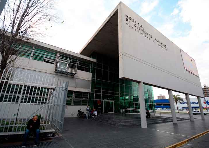 Agoniza un joven acusado de robar un auto que recibió feroz golpiza | Información General