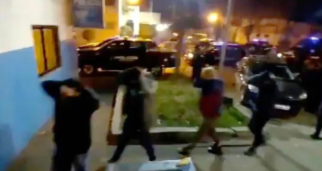 42 detenidos en una fiesta clandestina en una casa | Noticias