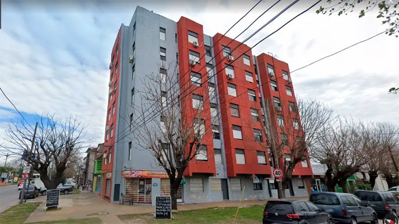 Un nene de 12 años cayó de un sexto piso al querer grabar un video para TikTok | Información General