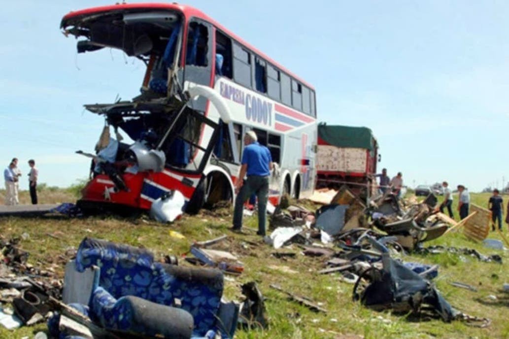 A 14 años de la Tragedia de Ecos, condenan a tres años de prisión al chofer del micro | Noticias