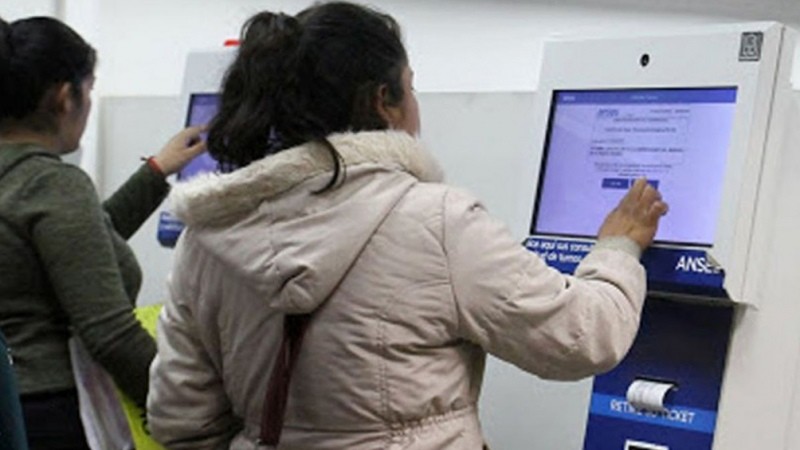 Se demoran el anuncio por el IFE 4: ¿lo reemplaza un nuevo subsidio de $17.000? | Noticias