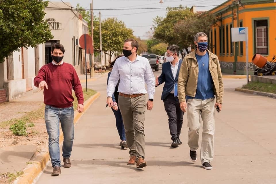 Costa Santafesina: firman convenio para el primer centro comercial a cielo abierto en Helvecia | Información General