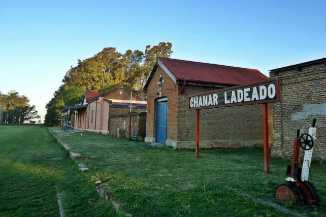 Desplazan a un comisario por participar de una fiesta clandestina en Chañar Ladeado | Noticias