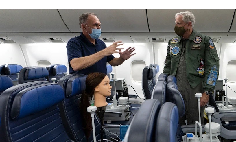 Estudio afirma que es bajo el riesgo de contagiarse coronavirus en aviones | Información General