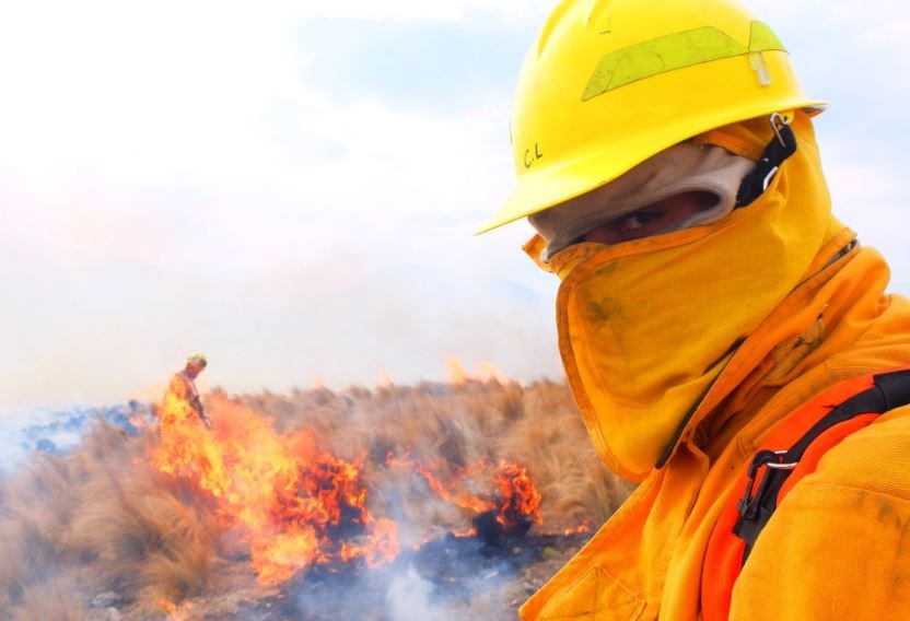Continúa el combate contra el fuego en Capilla del Monte | Nacionales