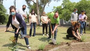 Inauguran un jardín terapéutico para pacientes con cáncer de mama en La Plata | Información General