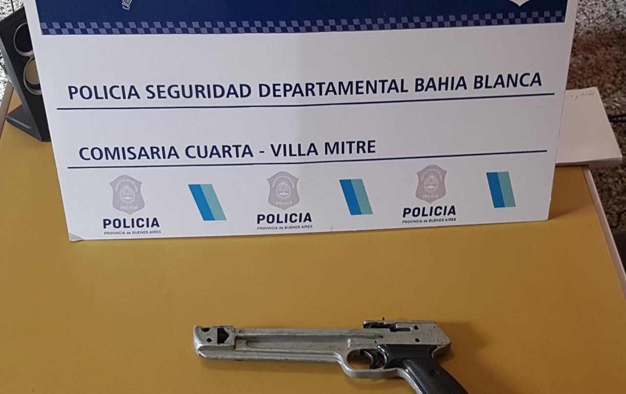 Quiso asaltar una panadería con un arma de juguete y lo detuvieron | Información General