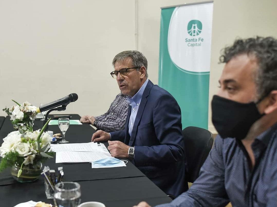 Por contacto estrecho con un positivo de Covid, el intendente Emilio Jatón está aislado | Noticias