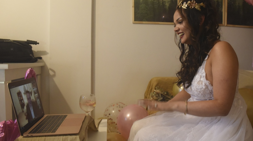 Ella en Rosario y él en EE.UU. dieron el sí en la primera boda virtual binacional por la pandemia | Información General