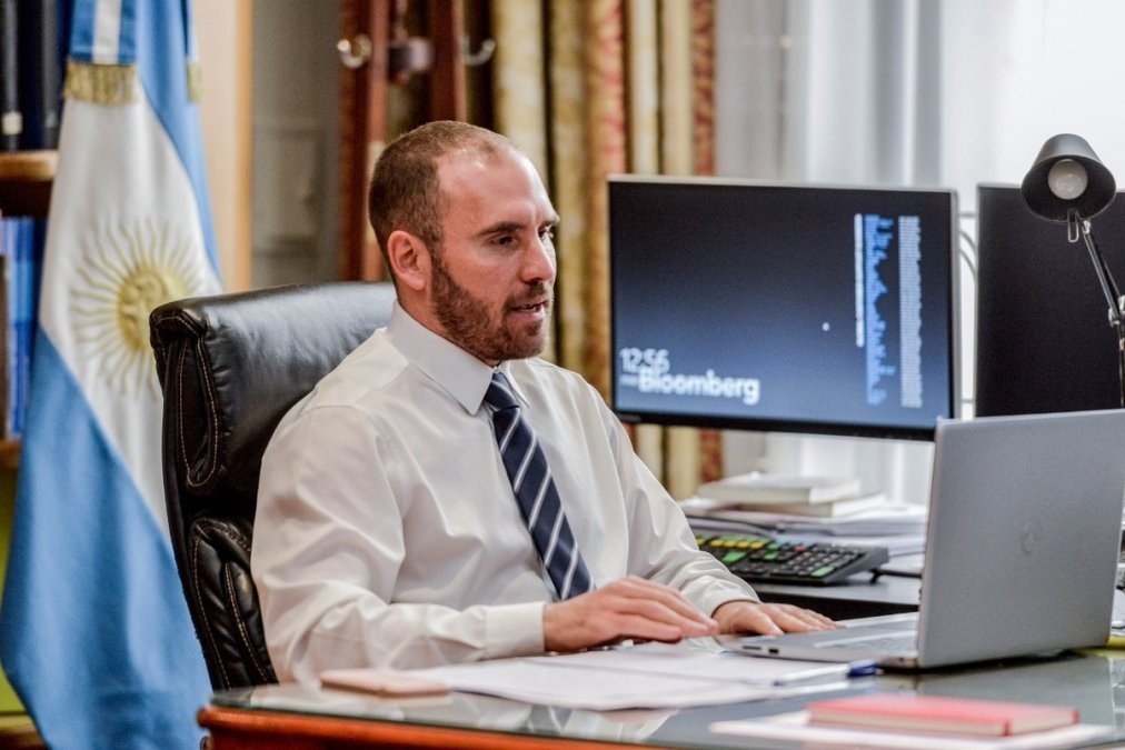 Guzmán dijo que acumular reservas y bajar el déficit será parte del programa con el FMI | Nacionales