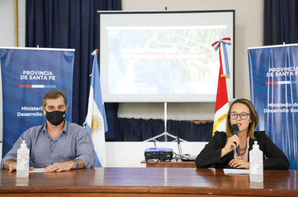 Santa Fe puso en marcha el primer Registro Provincial de Cuidadores de Personas Mayores | Información General