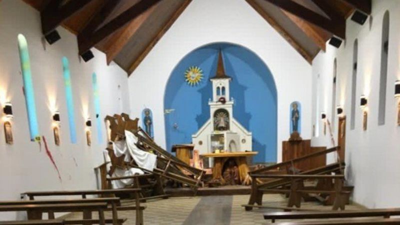Fotos: así quedó la iglesia tomada por los mapuches en El Bolsón | Nacionales