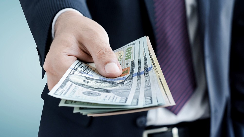 Se dispara otra vez el dólar blue: $174 | Noticias