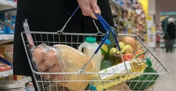 Canasta básica: una familia necesita $49.912 para no ser pobre | Nacionales