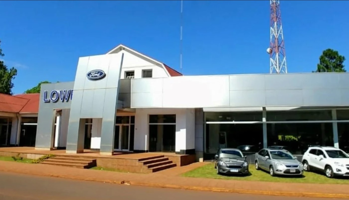 Un empresario escondió US$60 mil en una radio de colección y se los robaron | Nacionales