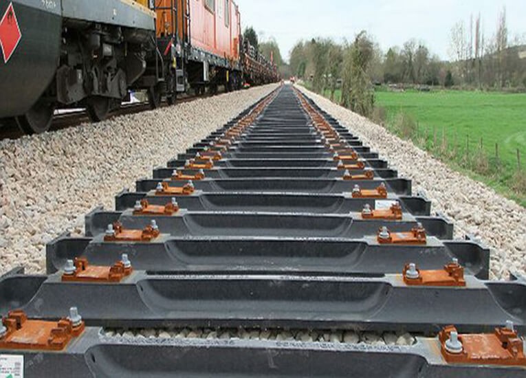 Impulsan la fabricación de durmientes sintéticos a partir de residuos plásticos | Nacionales