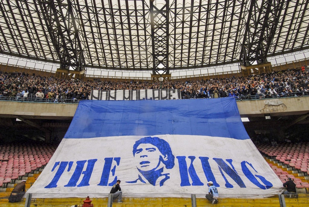 Homenaje: quieren ponerle Diego Armando Maradona al estadio de Napoli | Deportes