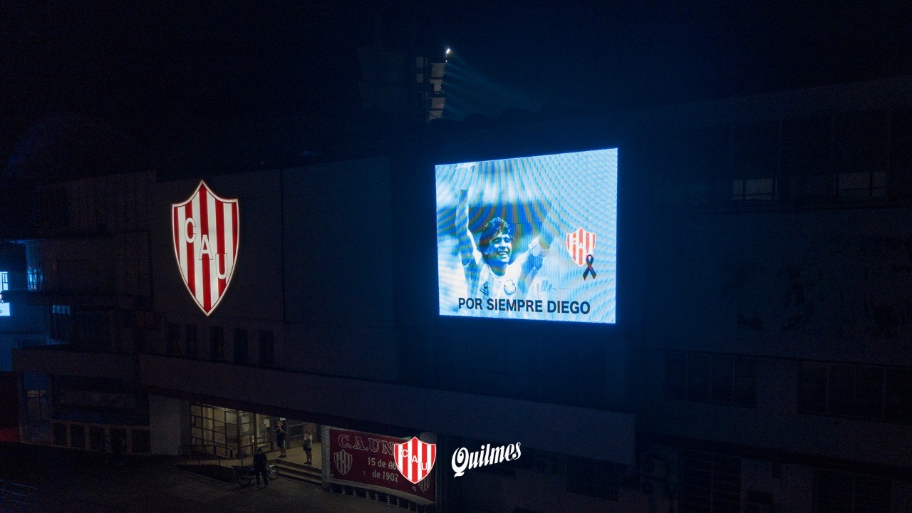 A las 10 para el 10: Colón y Unión encendieron luces por Diego | Noticias