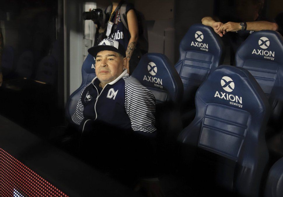 Qué declaró el enfermero que cuidó a Maradona la última madrugada | Nacionales
