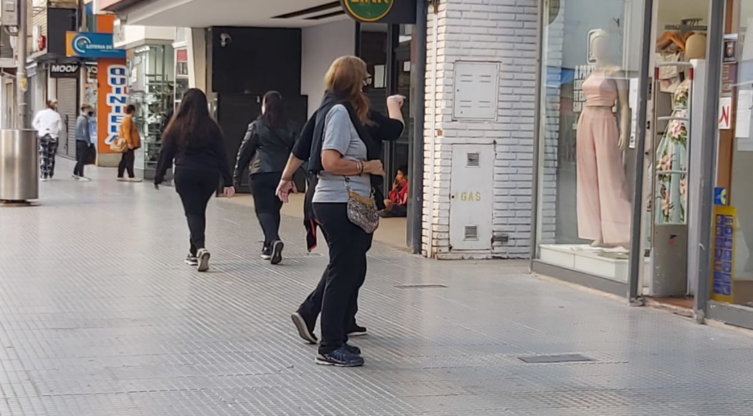 El comercio en la ciudad abriría de 9 a 19 30 hs a partir de diciembre | Noticias