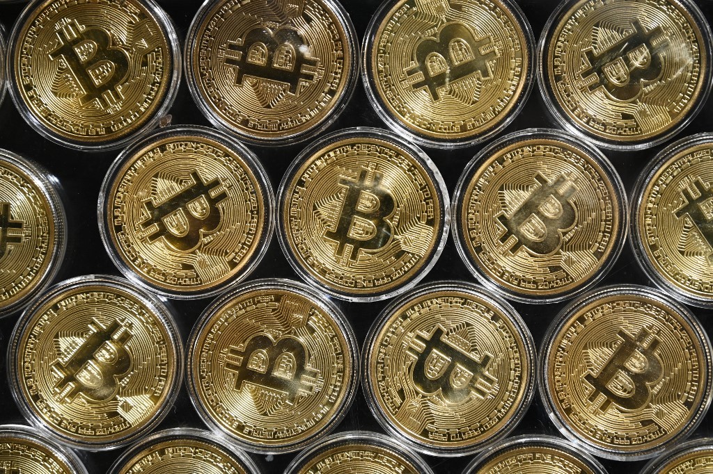 Récord en la cotización del bitcoin que roza los 20.000 dólares | Información General