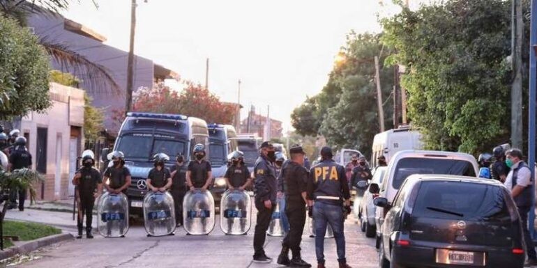 Rescatan a 69 víctimas de una red de trata de personas que usaba una fachada religiosa | Información General