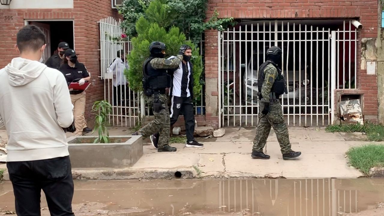 Detienen a banda que estafaba a beneficiarios de planes sociales en San Juan | Nacionales