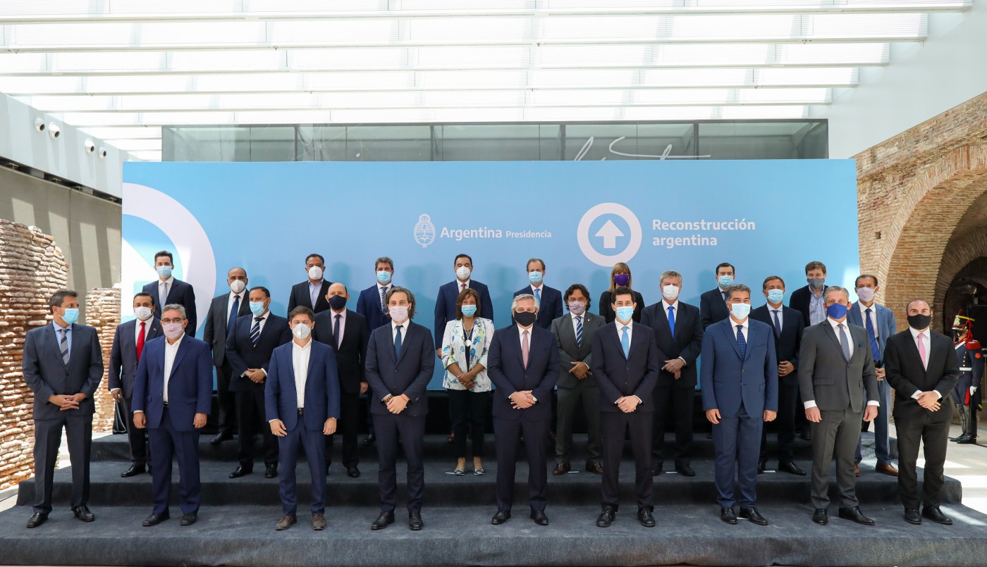 La foto de Alberto Fernández con los gobernadores: Larreta, ausente y Rodenas por Santa Fe | Nacionales