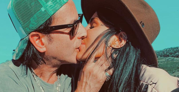 El primer beso público de Cande Tinelli y Coti Sorokin en Esquel | Espectaculos