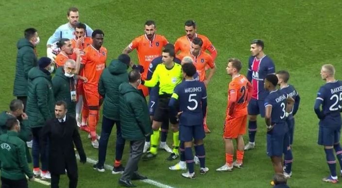 Racismo en la Champions League: jugadores de PSG y Basaksehir suspendieron el partido por comentarios discriminatorios del cuarto árbitro | Deportes