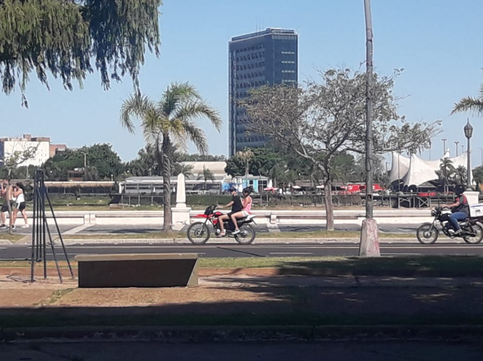 Viernes agobiante en la ciudad: ¿Se viene el alivio esta noche? | Información General