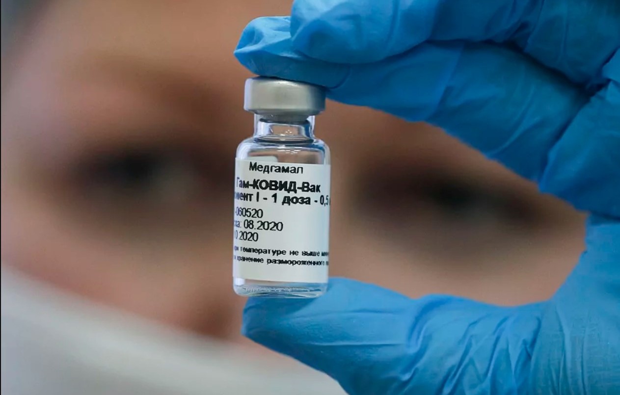 El Gobierno confirmó que el 23 llegan las 300 mil dosis de la vacuna rusa a la Argentina | Noticias