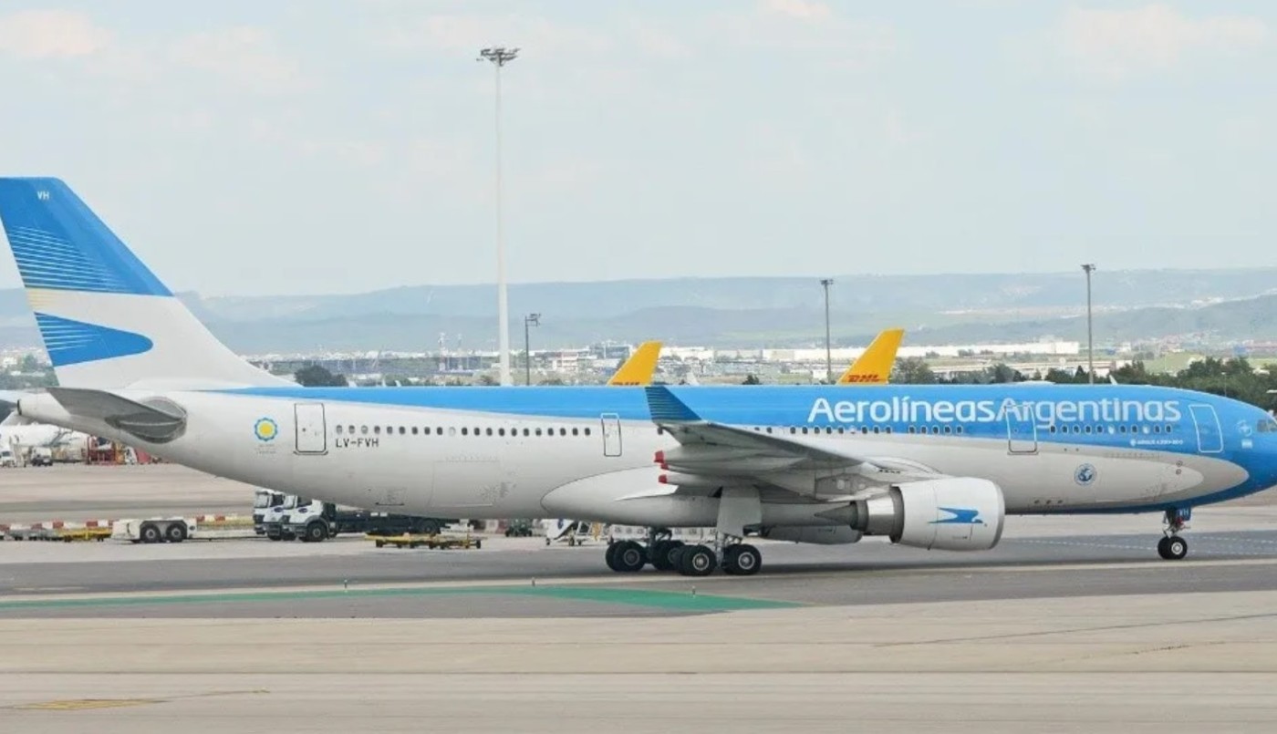 Sale el vuelo de Aerolíneas Argentinas en busca de la Sputnik V | Noticias