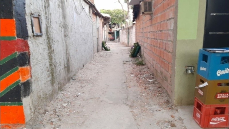 Rosario: les dejaron dos coronas fúnebres con una nota en la puerta de la casa | Noticias