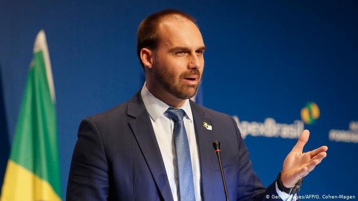 El mensaje del hijo de Bolsonaro sobre el aborto legal en Argentina: "Ahora se puede legalizar cualquier crimen" | Nacionales