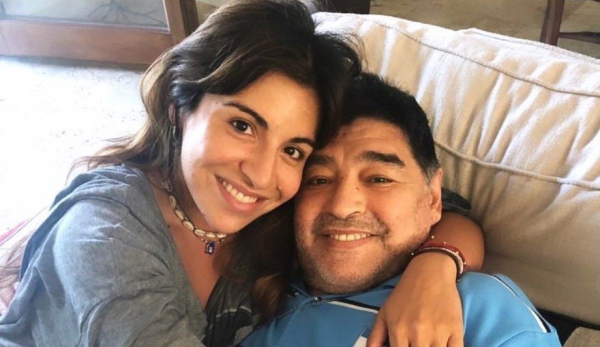 Gianinna Maradona, a corazón abierto: "Yo tomé la decisión de terminar con el velorio de mi papá" | Información General