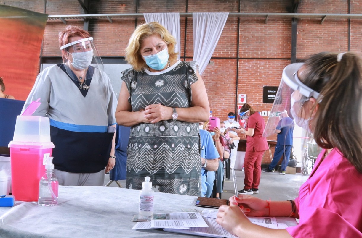 Coronavirus: Santa Fe espera que el segundo envío de 12 mil dosis llegue "la semana que viene" | Noticias