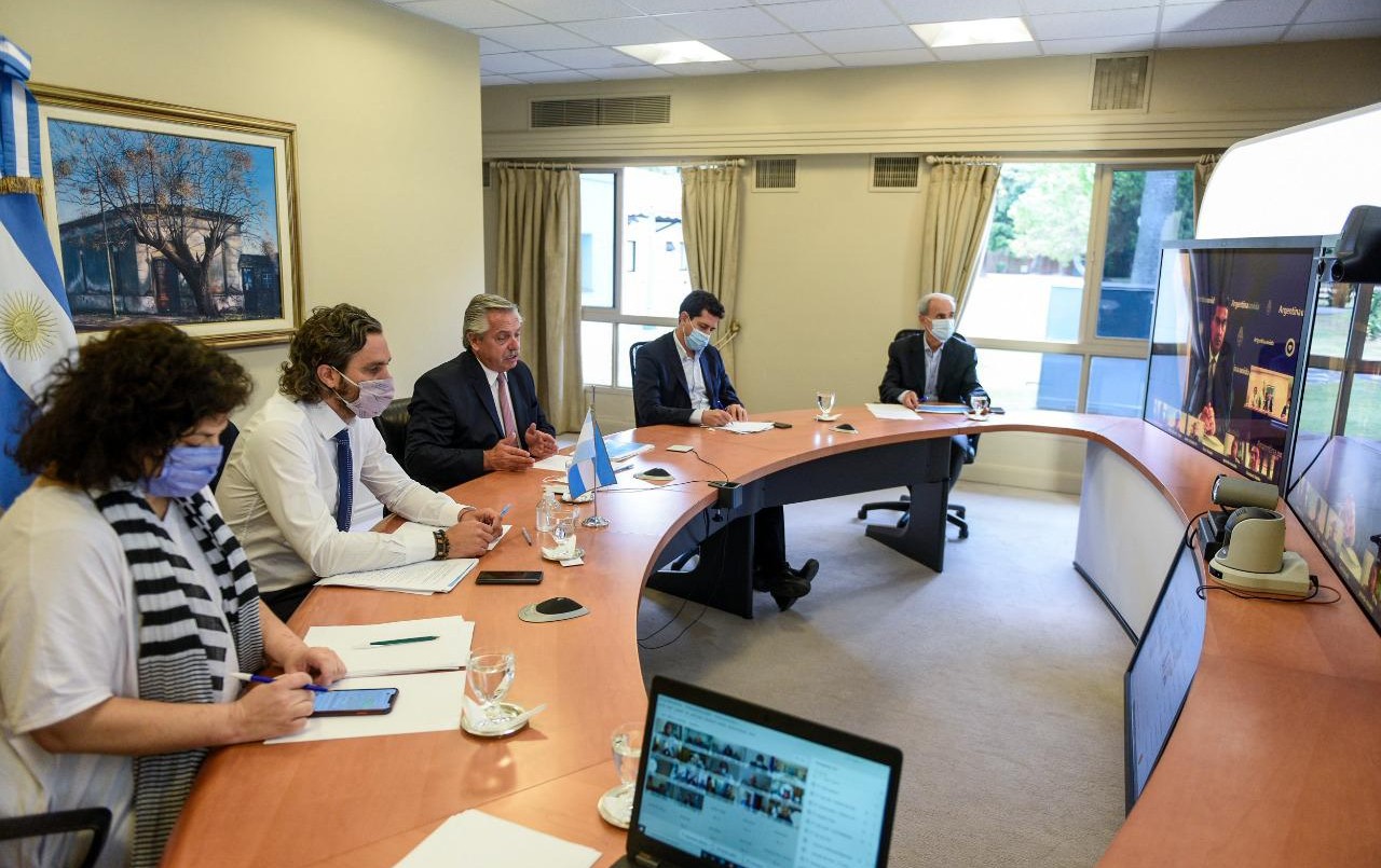 El Gobierno prohibirá la circulación nocturna en todo el país a partir del viernes | Información General