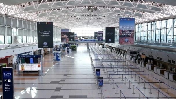 El Gobierno analiza una reducción de los vuelos internacionales ante el aumento de los contagios | Nacionales