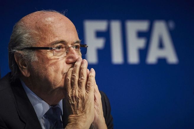 Joseph Blatter, internado en Suiza con "estado reservado" | Deportes