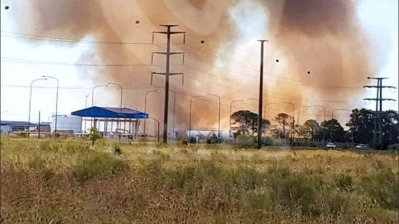 Nuevo foco de incendio en la zona del Aeropuerto Internacional Rosario | Noticias