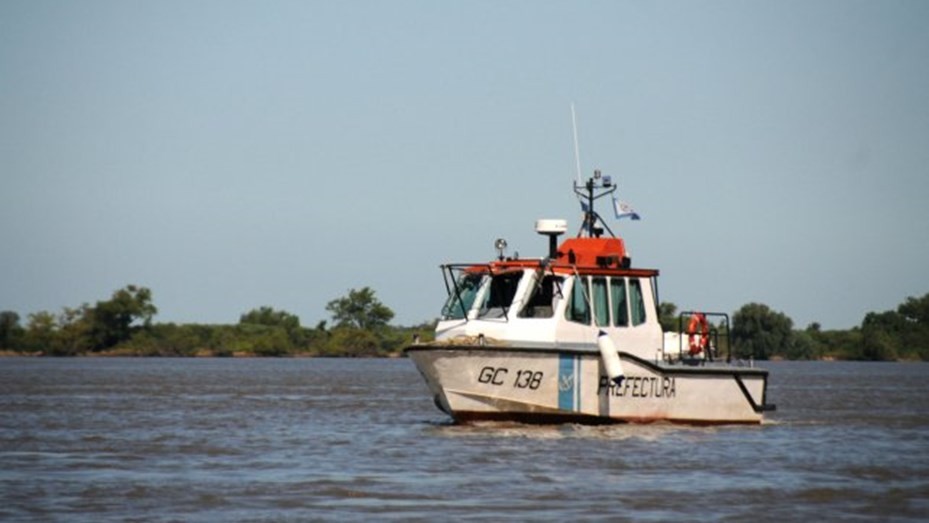 Un hombre alcoholizado fue detenido cuando se preparaba para cruzar el río con su hijo de 8 años | Noticias